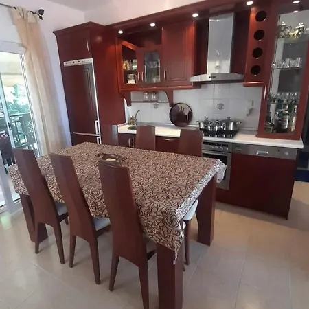 Two-bedroom Luxury Nea Skioni