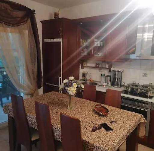 Two-bedroom Luxury Неа-Скиони
